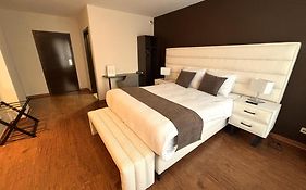 Escale Hotel